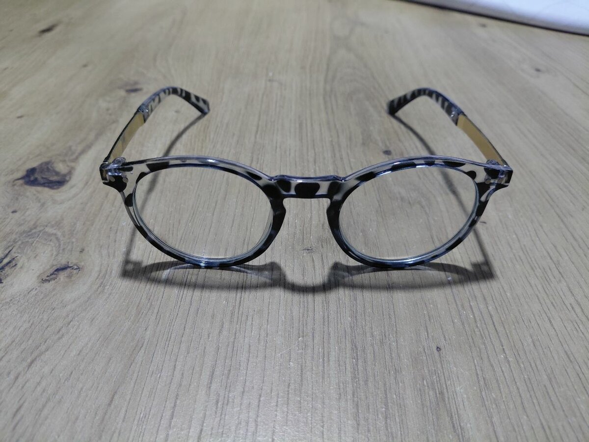 Trendy Tortoiseshell Glasses