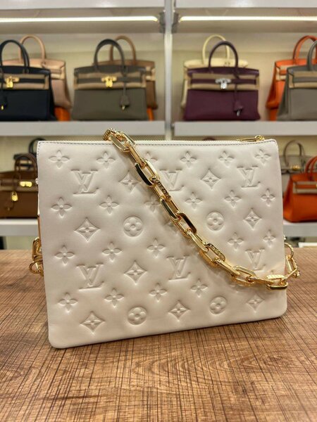 LV Coussin PM