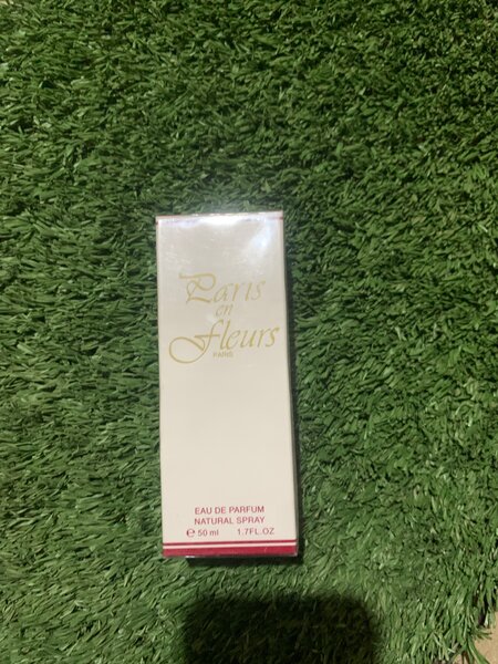 Parfum pour homme et pour femm