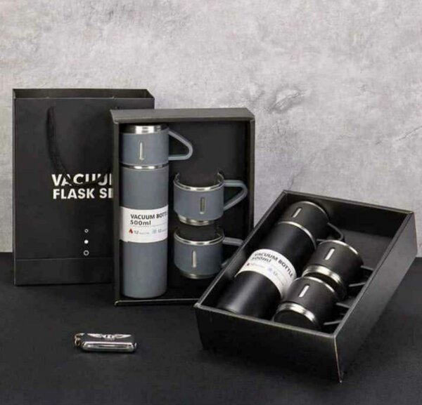 Set de Bouteille Isotherme avec Tasses