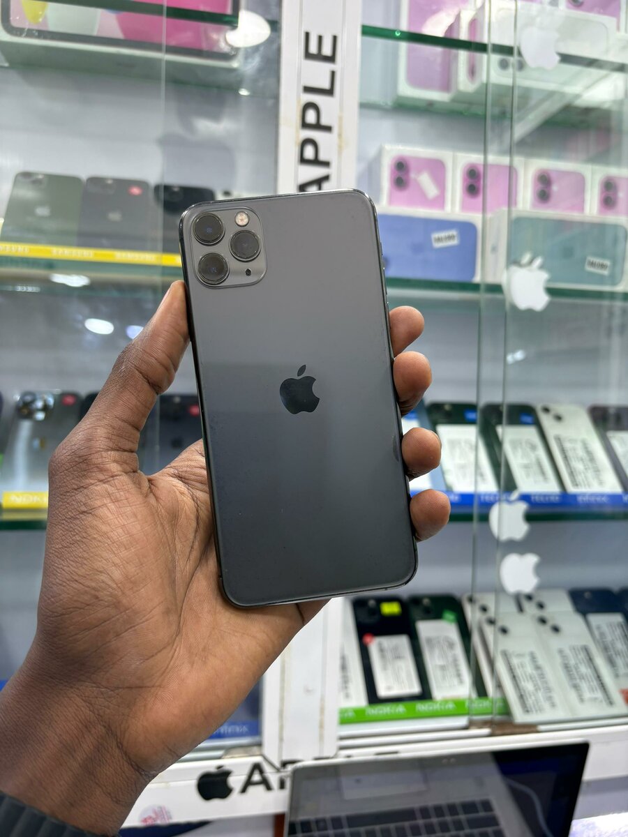 11 pro max 64go Casi retour