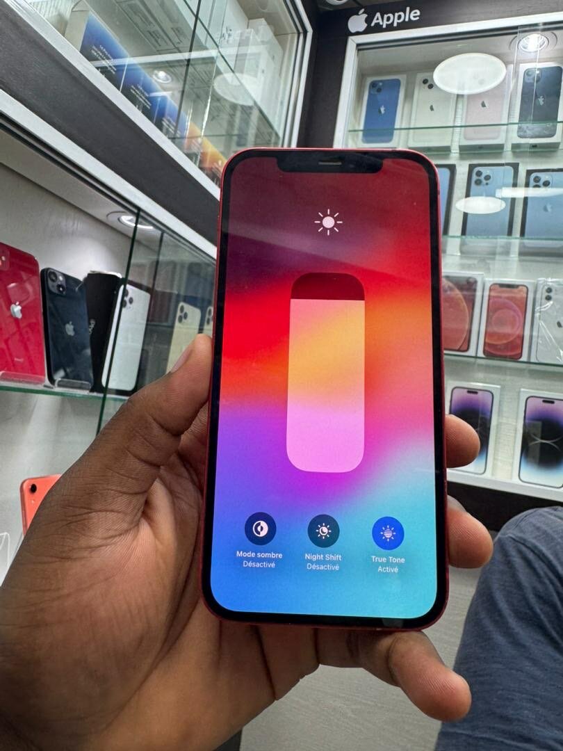 iPhone 12 simple 64Go