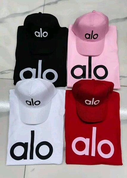 Ensemble Casquettes et T-shirts 'alo'