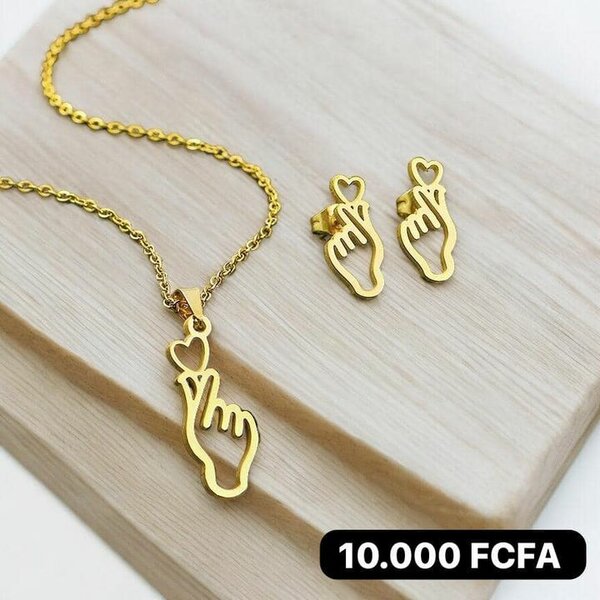 Collier et Boucles Or Minimaliste