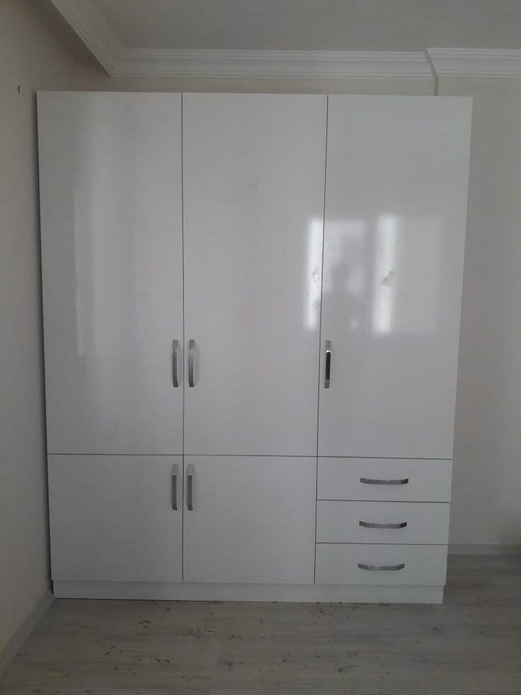 Armoire Moderne en Bois Blanc