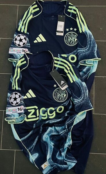 Maillots de football élégants