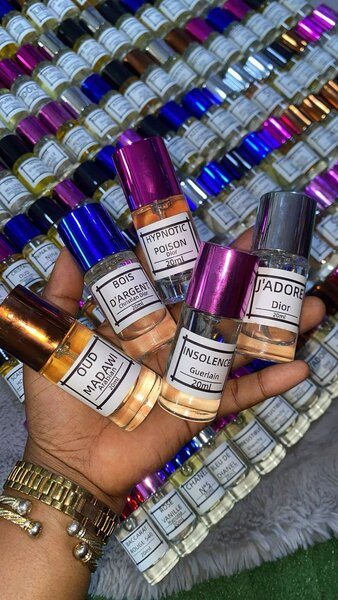 Essence de Parfums brut