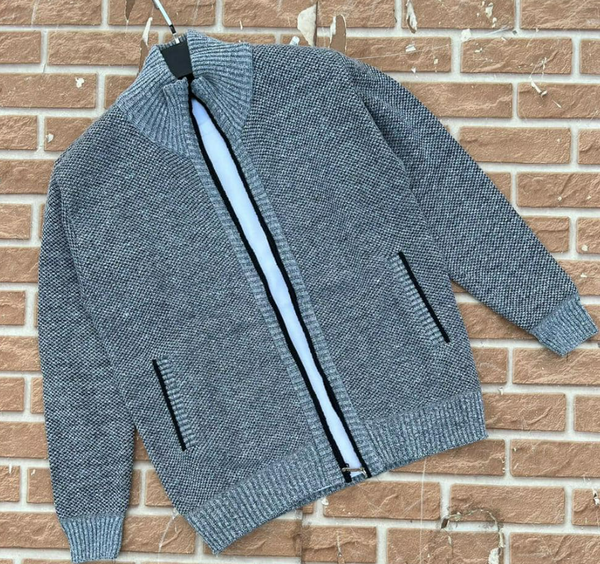 Smart thick winter sweater