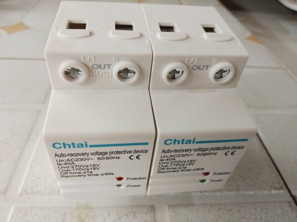 Voltage protector analogue