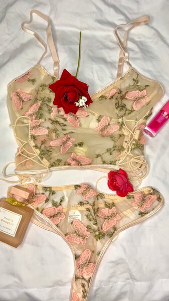 Ensemble de lingerie en dentelle