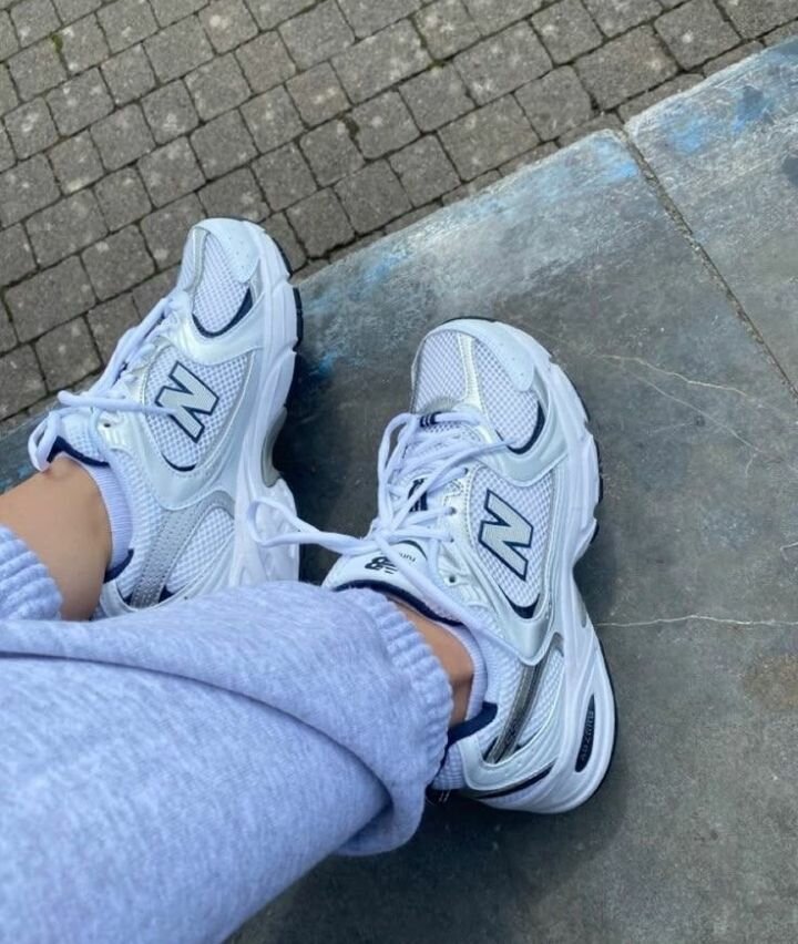 Baskets blanches confortables