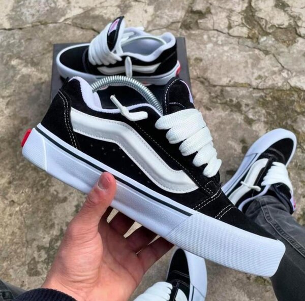 Baskets Noires Style Skateur