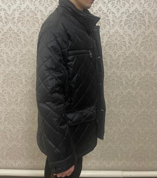 Продаю новую осенне-весеннюю куртку, размер не подошел, на р