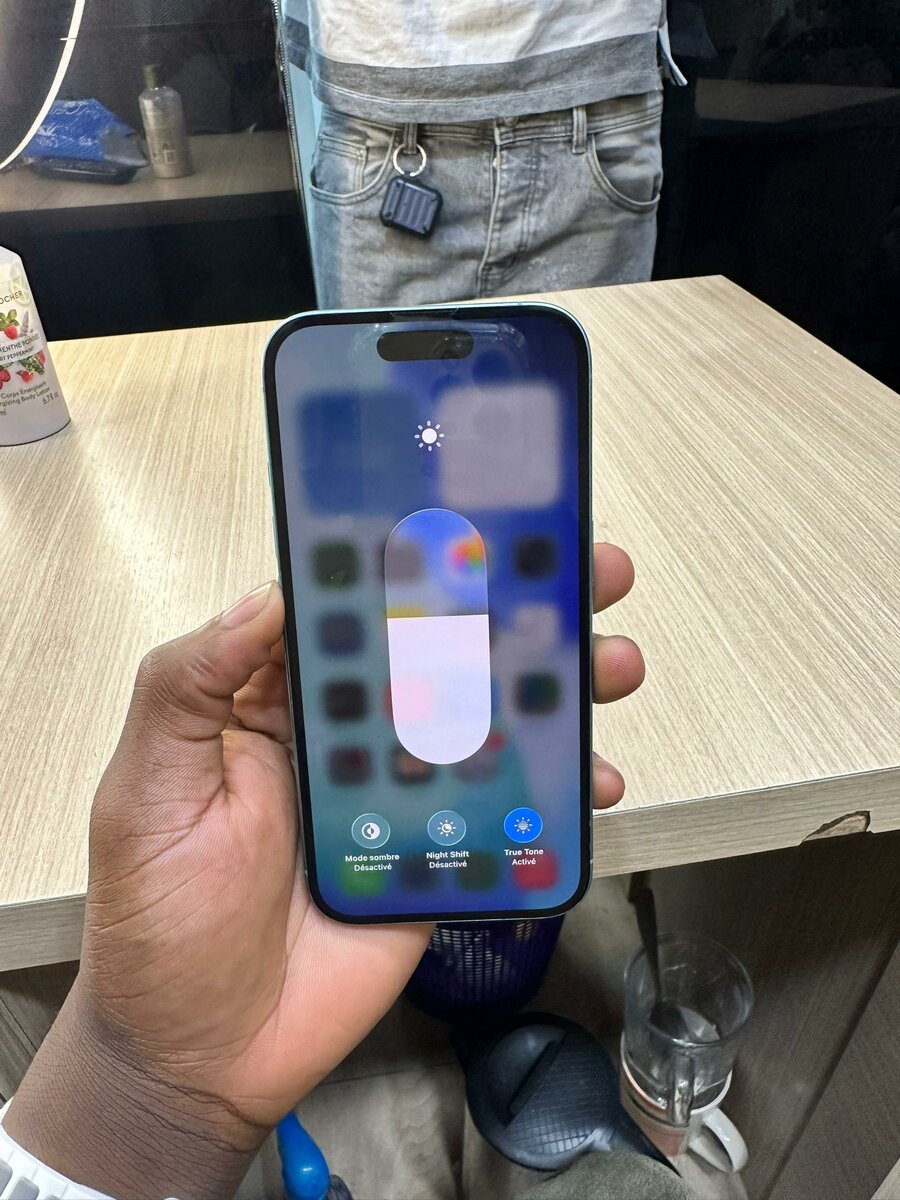 IPhone 16 simple disponible