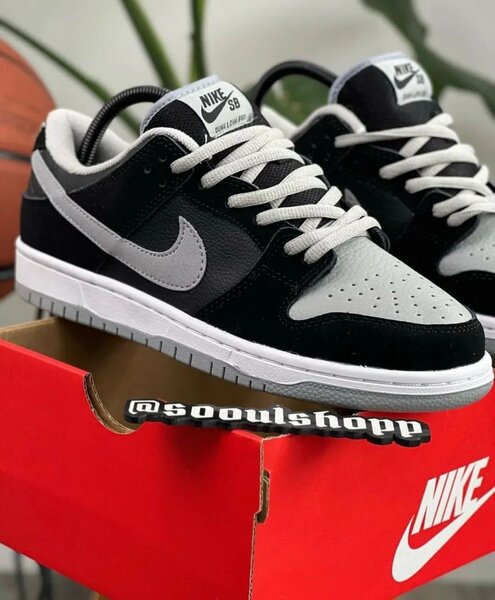 Nike dunk low shadow