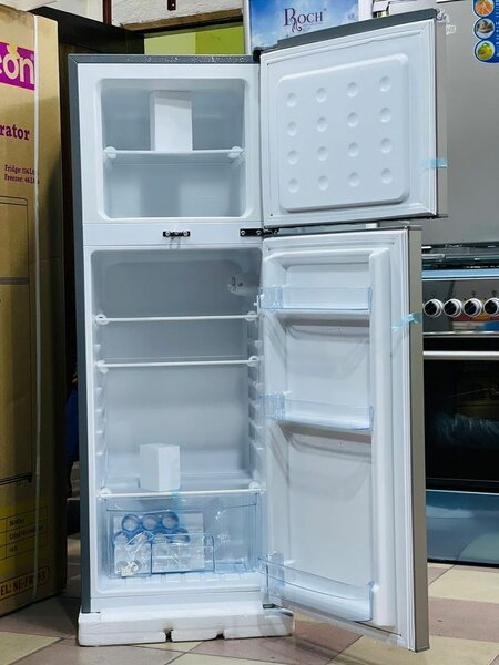 Réfrigérateur combiné moderne