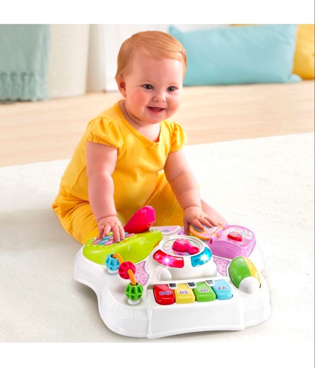 VTech Sit-To-Stand Learn and Discover Table