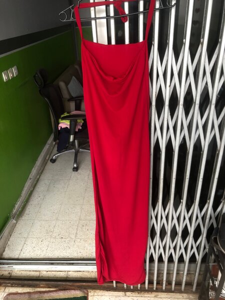 Robe longue rouge élégante