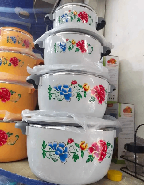 Casseroles en acier inoxydable fleuries