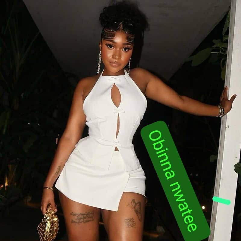 Robe élégante florale blanche