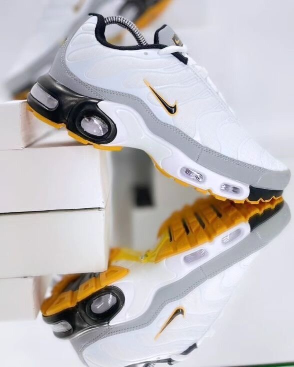 Baskets Air Blanc et Jaune