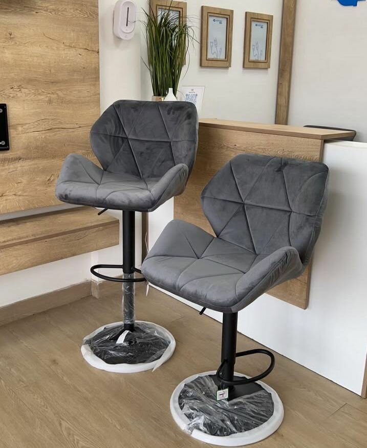 Luxurious velvet stool