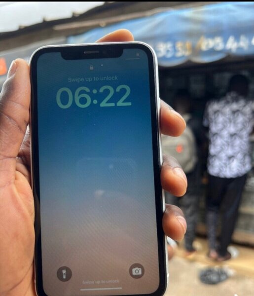 iPhone XR Blanc 64 Go