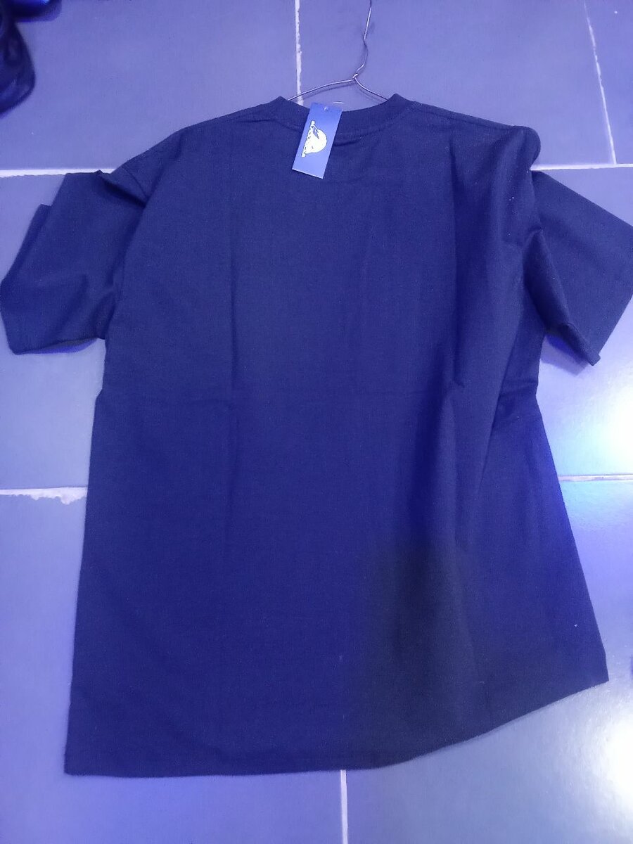 T-shirt Noir "HERO"