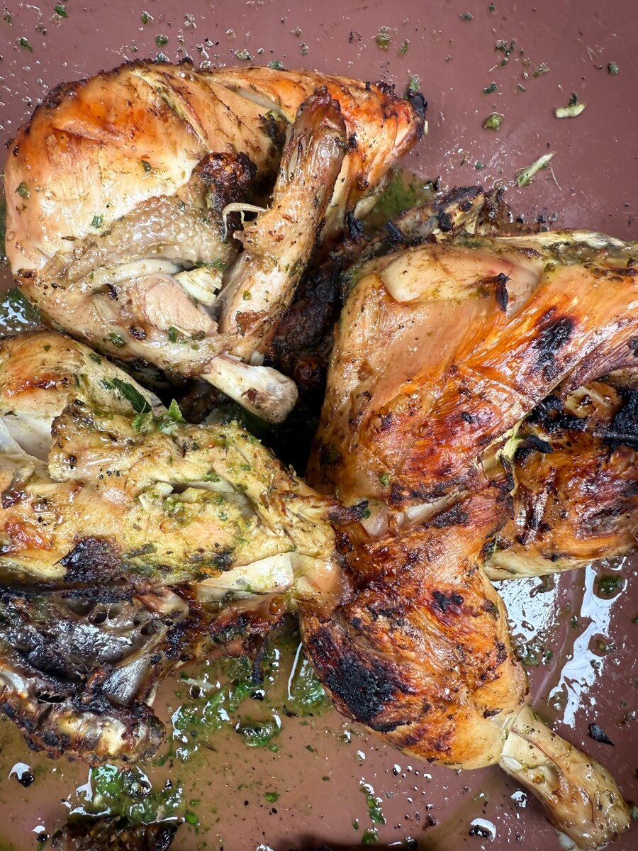 Poulet à la braise/attieke