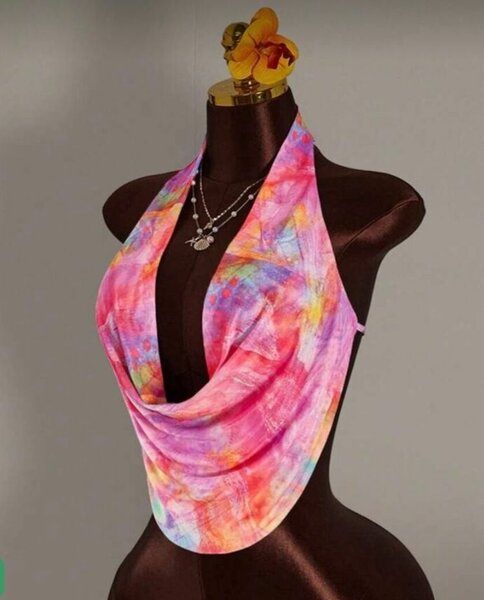 Top dos nu Tie-Dye chic