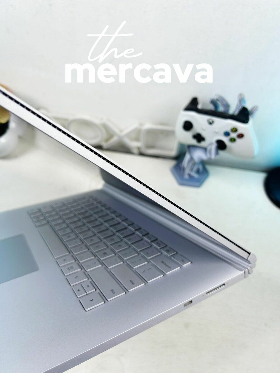 Laptop élégant et puissant