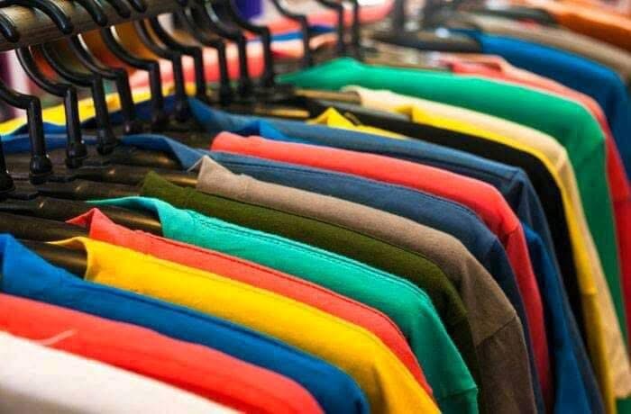 T-shirts uni multicolores