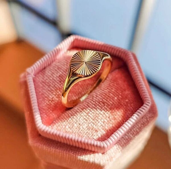 Bague dorée