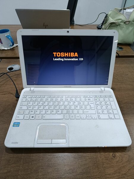 Ordinateur Portable Toshiba