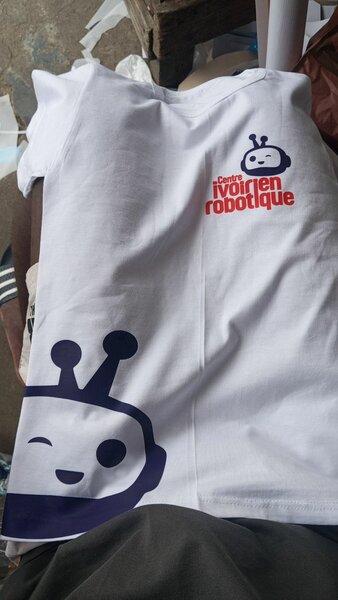 T-shirt à motifs originaux