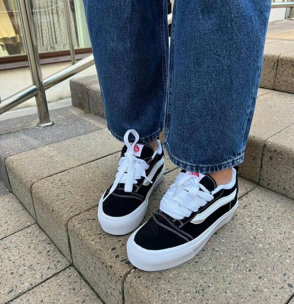 VANS CLASSIC SNEAKER