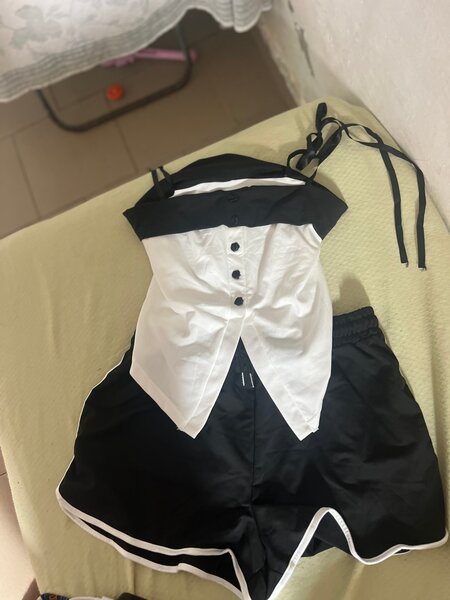 Pyjama d'été élégant femme