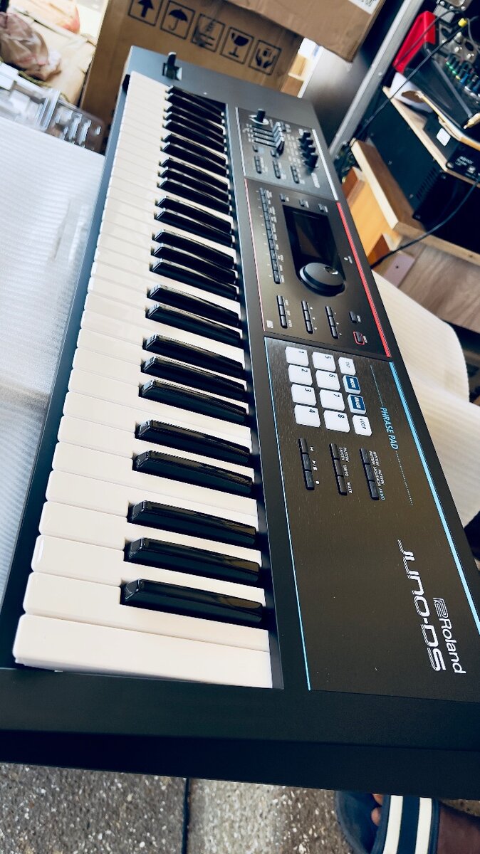 Roland keyboard Juno Ds