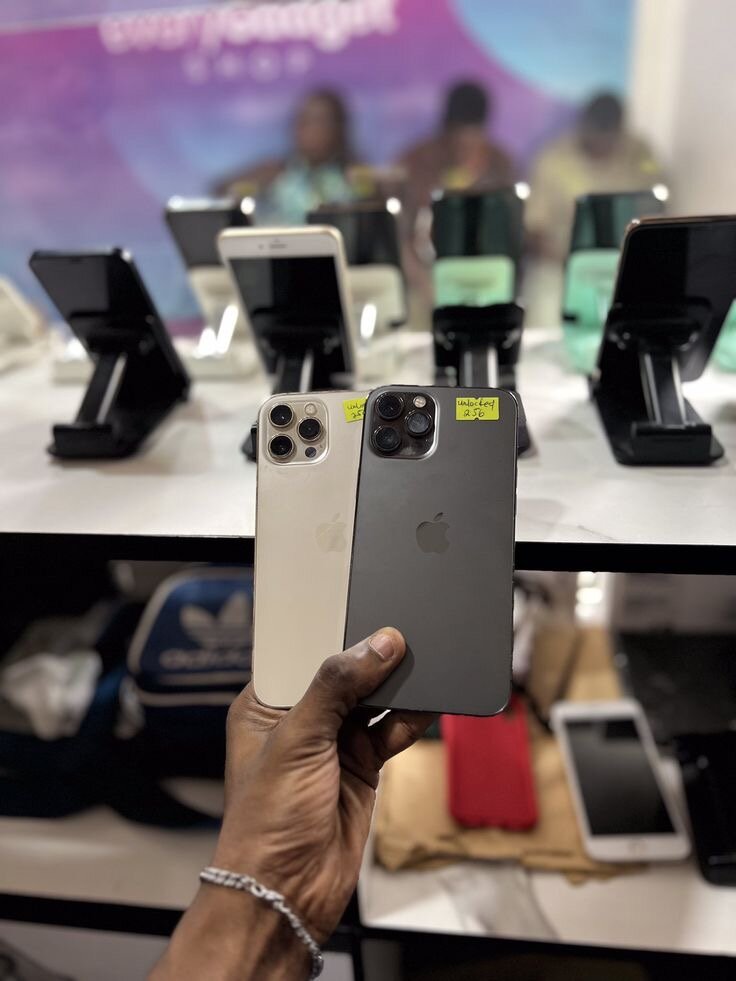 iPhone 12 Pro Max Reconditionné