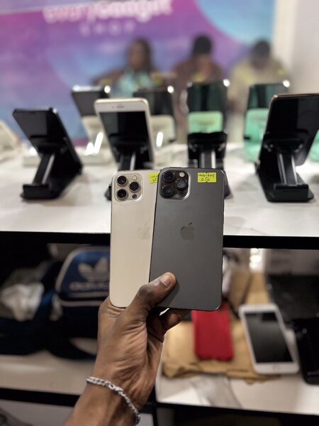 iPhone 12 Pro Max Reconditionné