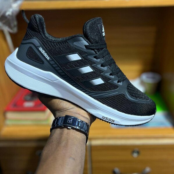 Chaussures de sport Adidas