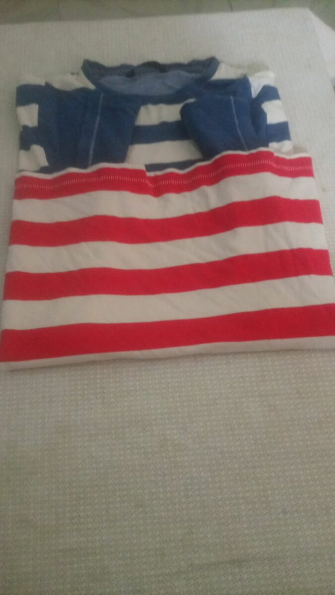 T-shirt rayée colorée