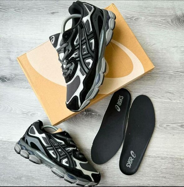 Chaussures de running Asics noires