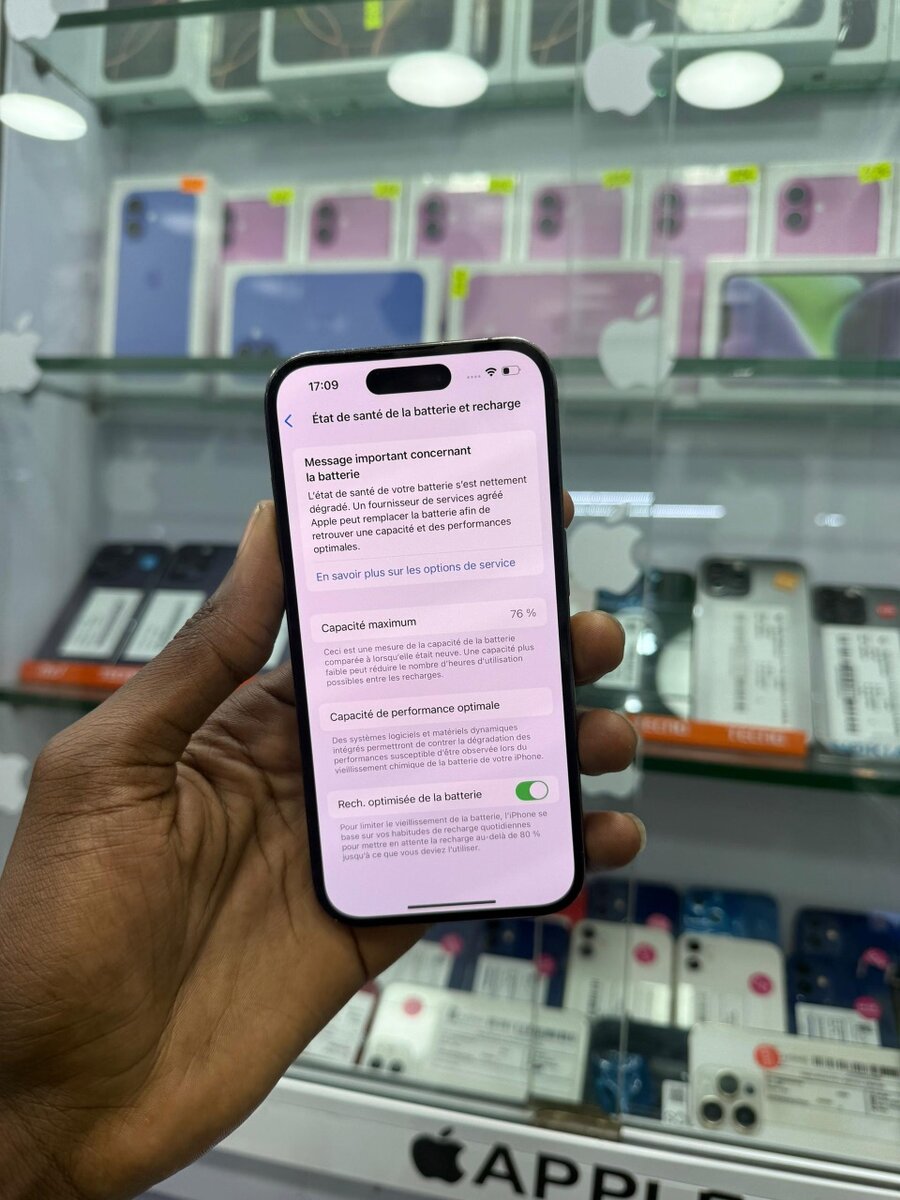 14 Pro 128go batterie 76%