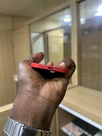 iPhone 11 rouge 128Go