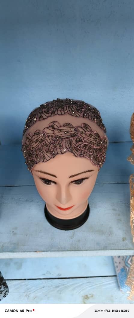 Bonnet en dentelle élégante