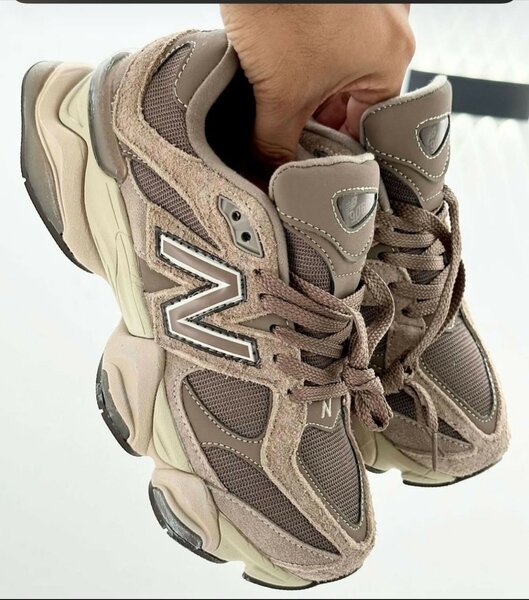 NEW BALANCE CLASSIC