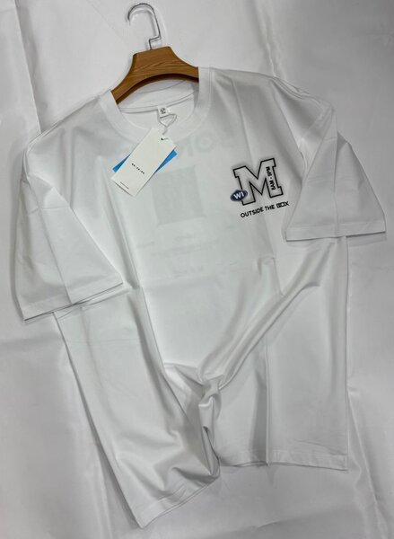 T-shirt basique imprimée