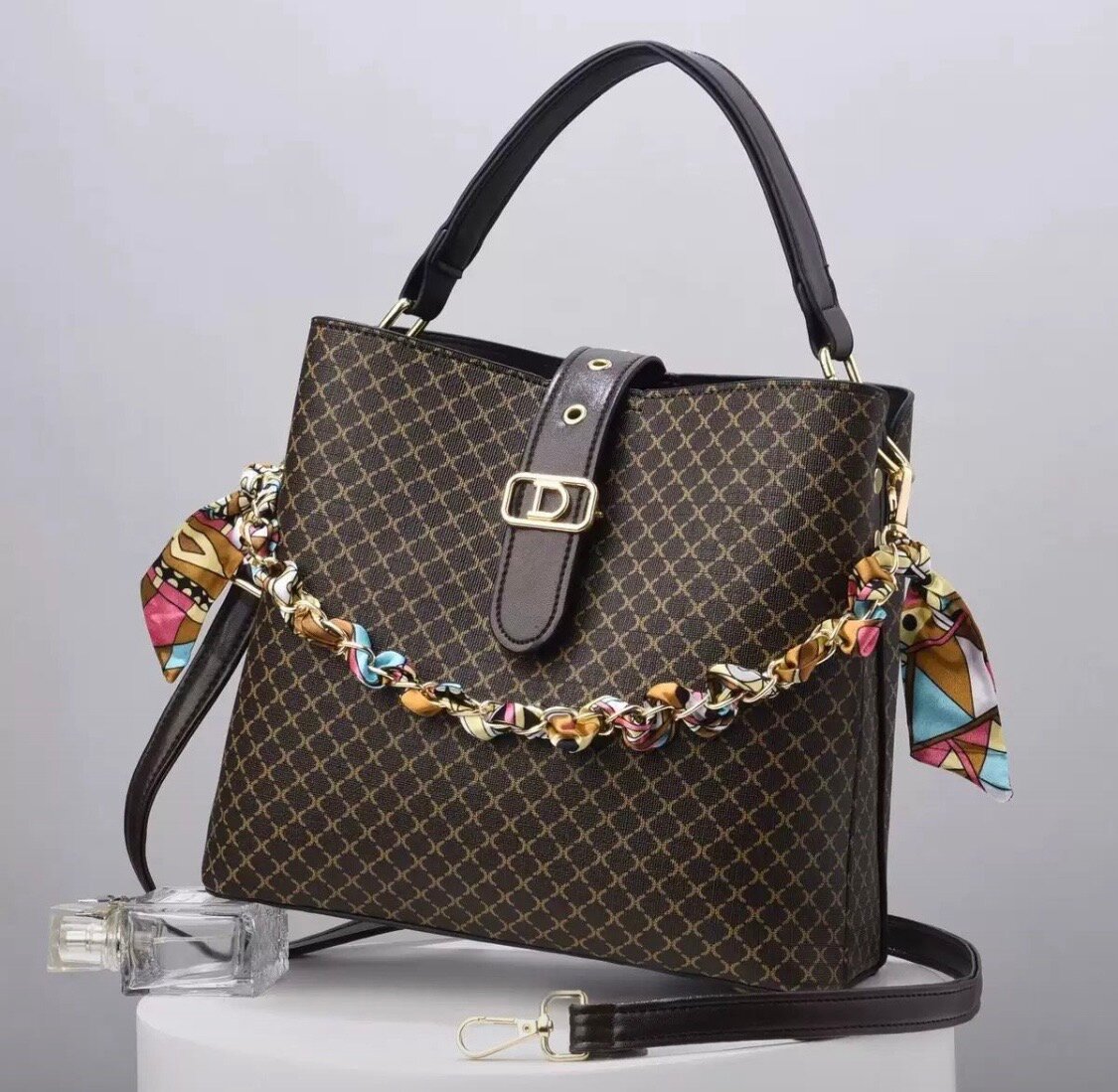 Sac à main femme luxe avec chaîne