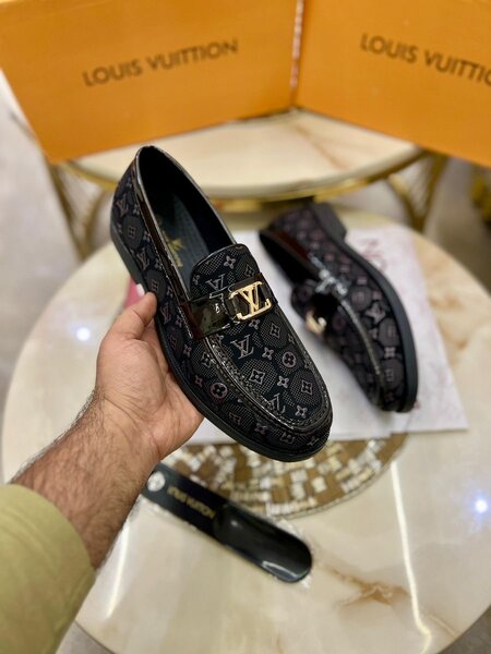Chaussures Louis Vuitton pour homme
